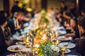 高端 晚宴 餐厅餐具 聚会 人群创意图片素材 - 500px Select RF