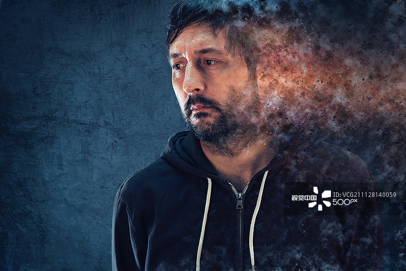 Mental health concept with depressive man dissolving Mental health concept with depressive man dissolving创意图片素材 - 500px Core RF