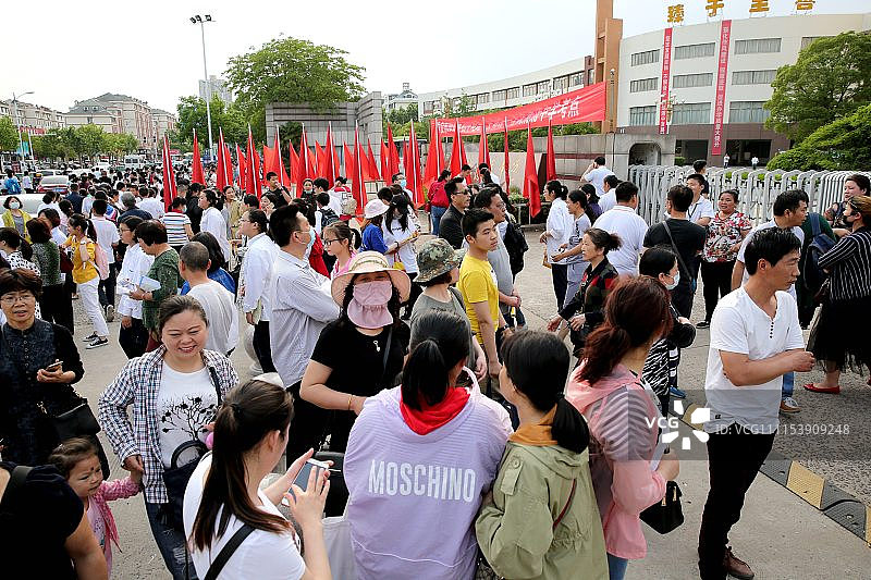 江苏淮安举行2018年初中地理、生物统一考试