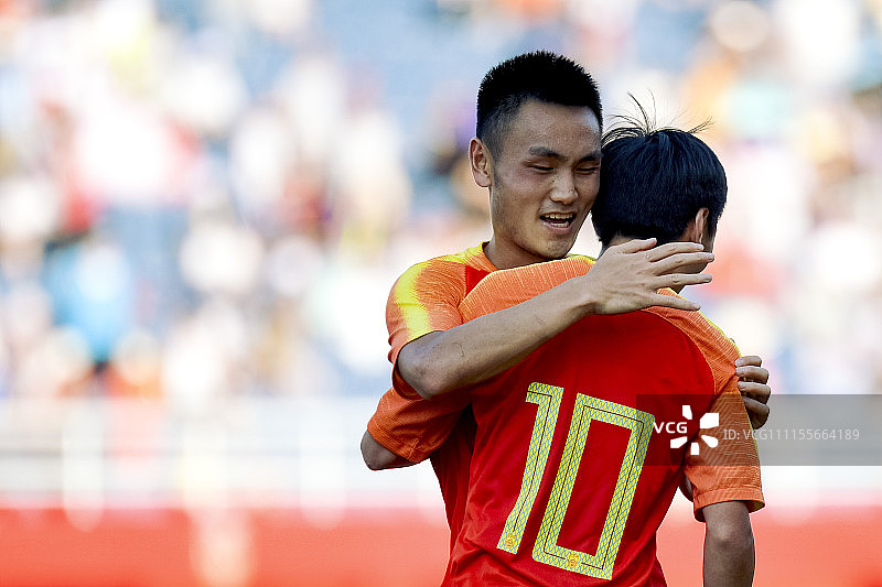 2018 U23足球热身赛:中国男足6-2朝鲜 黄紫昌