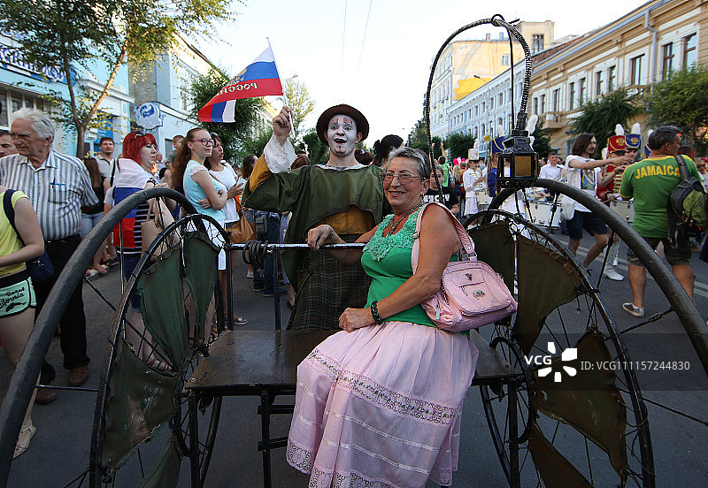 2018俄罗斯世界杯:萨马拉市足球氛围浓郁 小姐