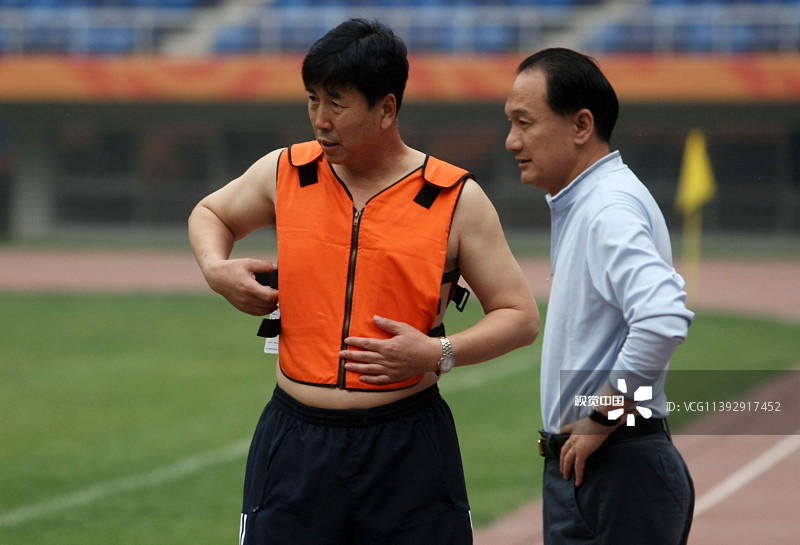 中国男足备战世界杯预选赛  郑智回归国家队