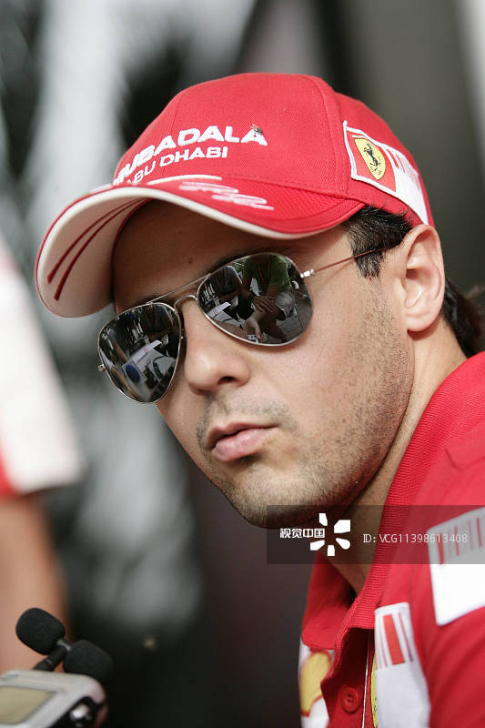 09F1巴林站:各车队车手悉数到达 备战明日练习