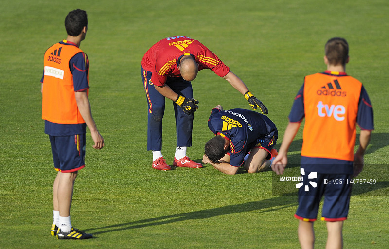 2010世界杯前瞻:西班牙队训练拍摄全家福