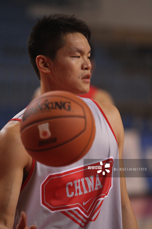 2010男篮亚运热身赛前瞻:中国男篮济源备战  孙