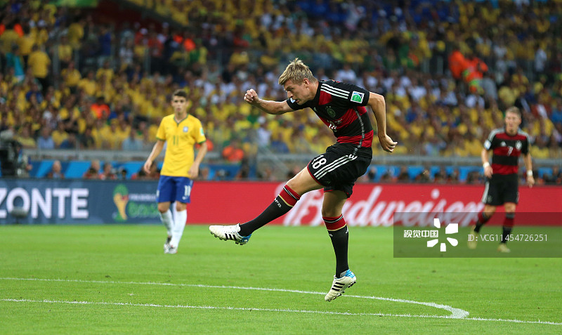 2014巴西世界杯半决赛:巴西Vs德国 克罗斯接拉