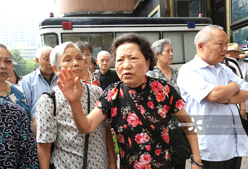 重庆市民悼念日本飞机大轰炸重庆惨案遇难同胞