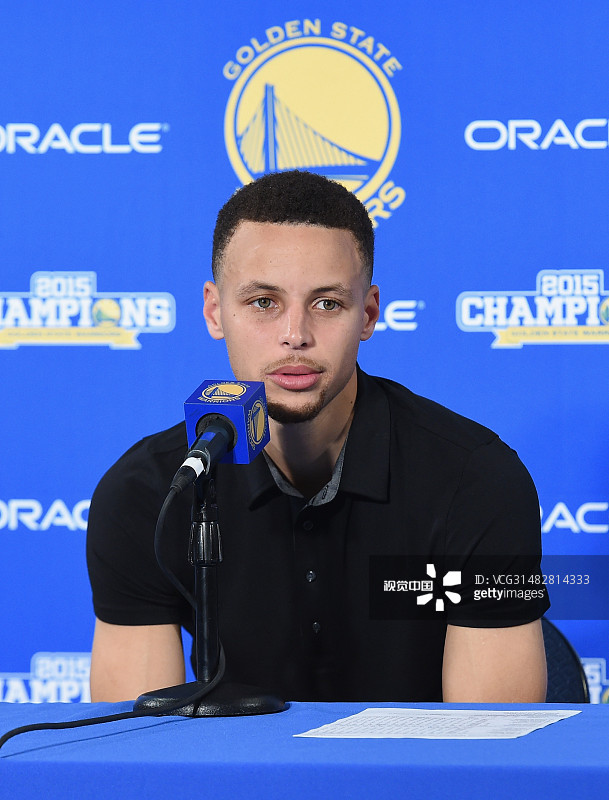 15\/16NBA常规赛:勇士125-104灰熊 夺得赛季7